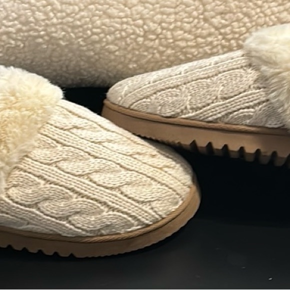 J. Crew cable knit scuff slippers Cream Color size 9 - Picture 3 of 5